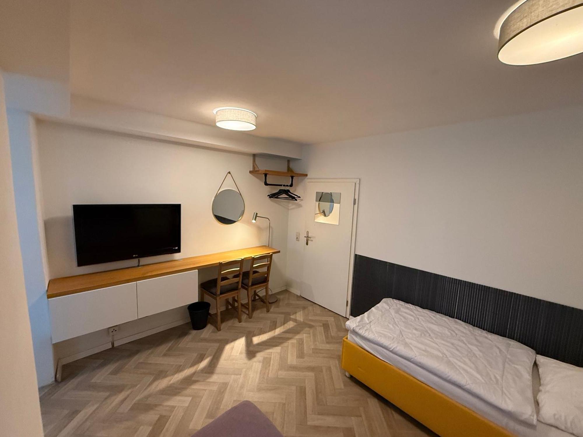 Zentrumsnahes Monteurszimmer Erfurt Ngoại thất bức ảnh